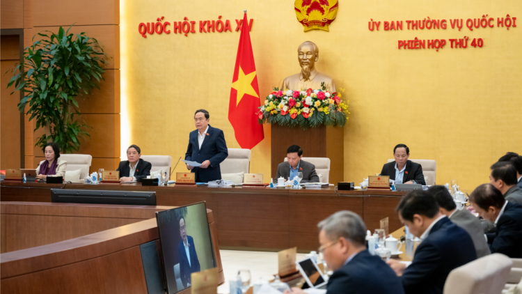 Kiểm soát quyền lực, chống lợi ích nhóm trong xây dựng pháp luật (18/12/2024)