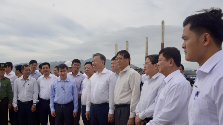 THỜI SỰ 18H CHIỀU 5/12/2024: Tổng bí thư Tô Lâm làm việc với Ban Chấp hành Đảng bộ tỉnh Ninh Thuận về tình hình kinh tế - xã hội và phát triển dự án điện hạt nhân.