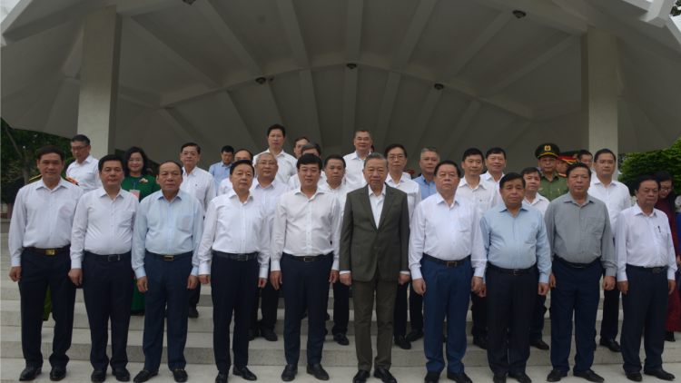 THỜI SỰ 12H TRƯA 11/12/2024: Tổng Bí thư Tô Lâm chủ trì buổi làm việc với Ban chấp hành Đảng bộ tỉnh Đồng Tháp.