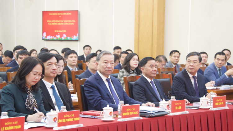 THỜI SỰ 12H SÁNG 19/12/2024: Tổng Bí thư Tô Lâm dự và chỉ đạo Hội nghị tổng kết công tác năm nay và triển khai nhiệm vụ năm tới của Văn phòng Trung ương Đảng.