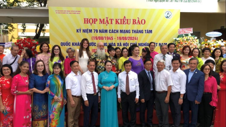 Bước ngoặt trong thu hút kiều hối (16/12/2024)