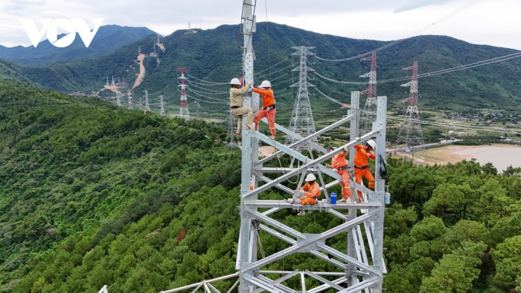 Bứt phá công nghiệp 2024 - Tiếp tục động lực dẫn dắt tăng trưởng cao 2025 (30/12/2024)