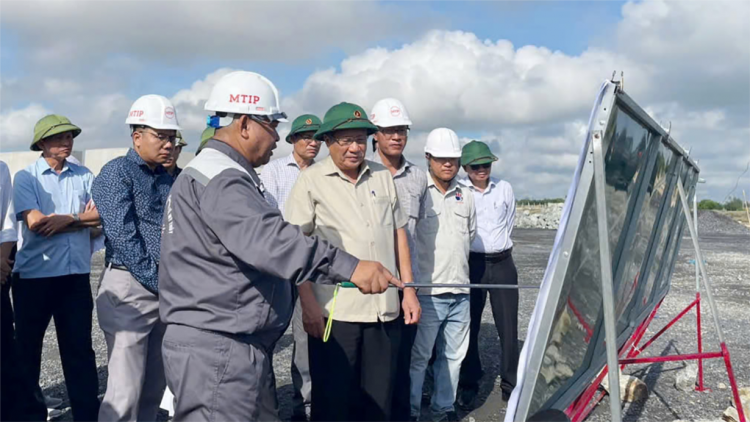 Tỉnh Quảng Trị giải ngân đầu tư công đạt 73,8% kế hoạch năm (08/12/2024)
