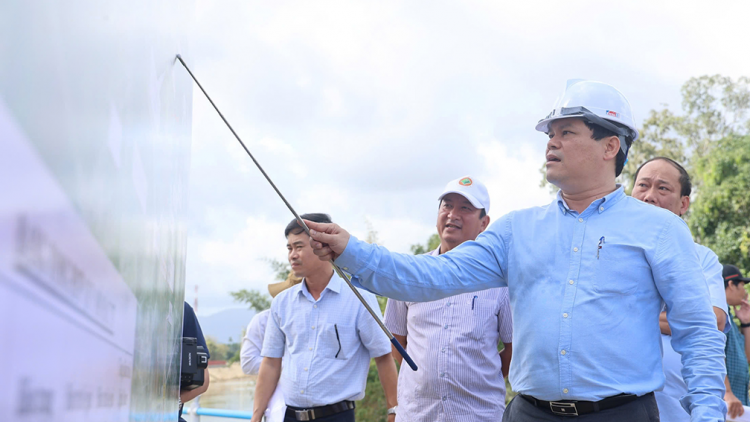 Lập phương án tổng thể chỉnh trị sông Trà Câu, Quảng Ngãi (4/12/2024)