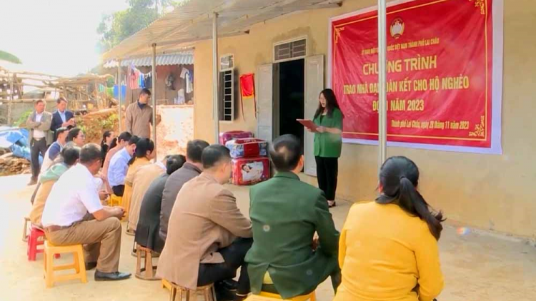 Niềm vui từ những ngôi nhà đại đoàn kết ở Lai Châu (26/12/2024)