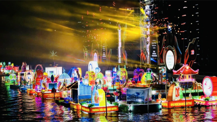 Tôn vinh văn hóa sông nước tại Ngày hội Du lịch – Đêm Hoa đăng Ninh Kiều năm 2024 (25/12/2024)