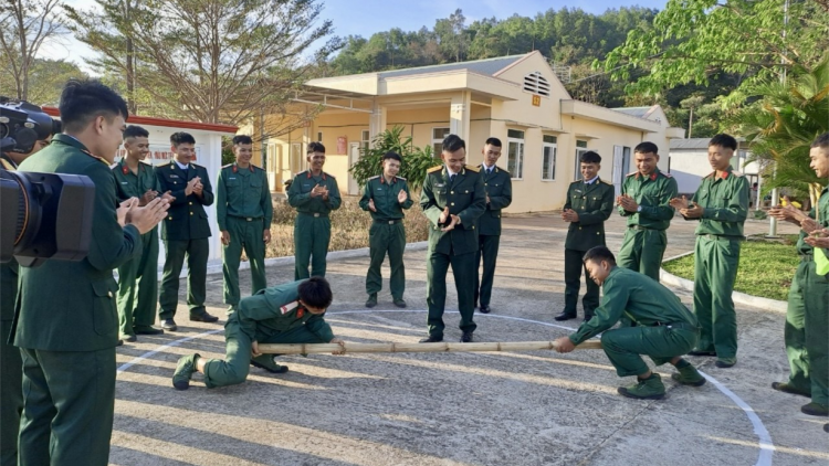 Không khí đón tết tại Đại đội trinh sát (11/02/2024)