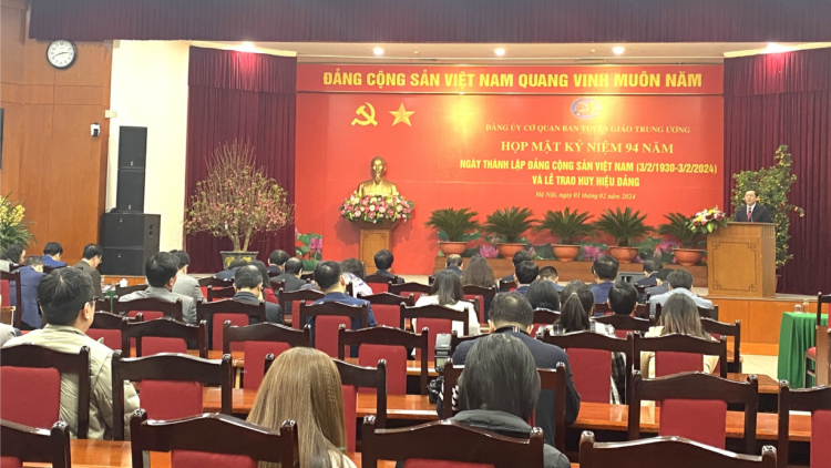 Họp mặt kỷ niệm 94 năm Ngày thành lập Đảng cộng sản Việt Nam (01/02/2024)