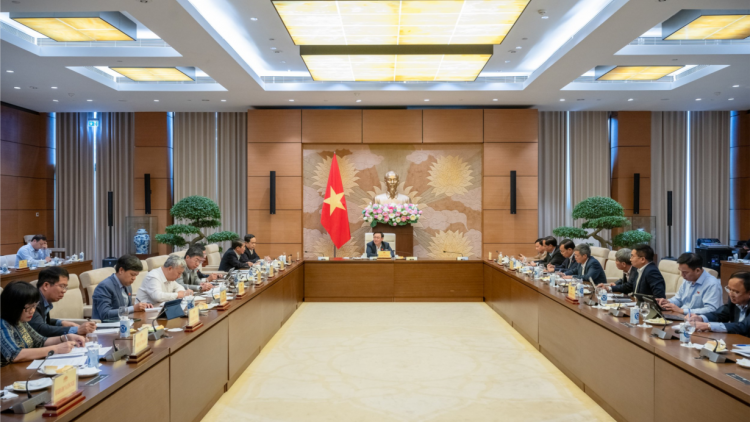 Chủ tịch Quốc hội chủ trì làm việc về Luật Công nghiệp quốc phòng, an ninh và động viên công nghiệp (21/02/2024)