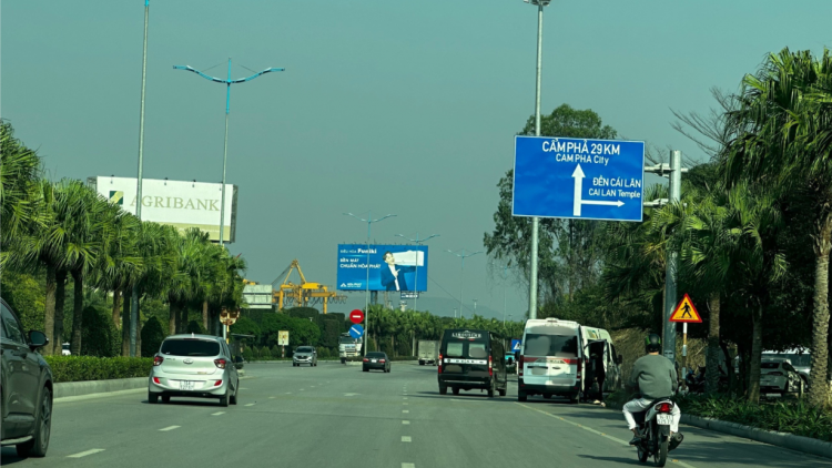 Quảng Ninh: Tăng cường kiểm tra, xử lý xe "dù", xe hợp đồng trá hình (12/03/2024)