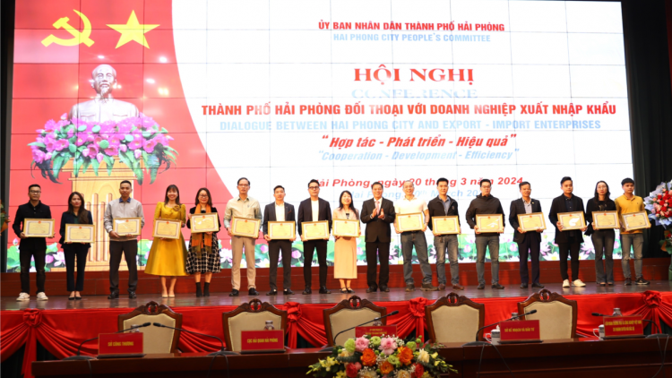 Hải Phòng: Đối thoại, tháo gỡ khó khăn cho doanh nghiệp xuất nhập khẩu (20/3/2024)