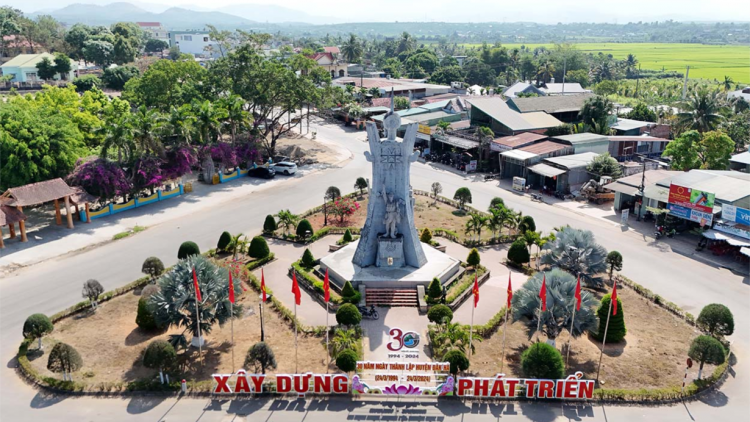 Xây dựng Đăk Hà đạt huyện nông thôn mới đầu tiên của tỉnh Kon Tum (24/3/2024)