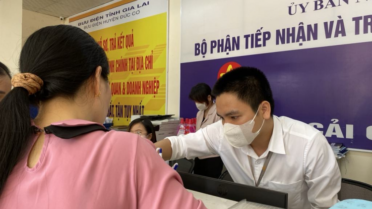 Vì sao người dân chưa "mặn mà" với Dịch vụ công trực tuyến? (21/03/2024).