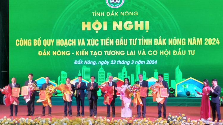 Phó Thủ tướng Trần Lưu Quang:  Quy hoạch Đắk Nông cần “tuân thủ, linh hoạt, đồng bộ, thấu hiểu” để phát triển (23/3/2024)
