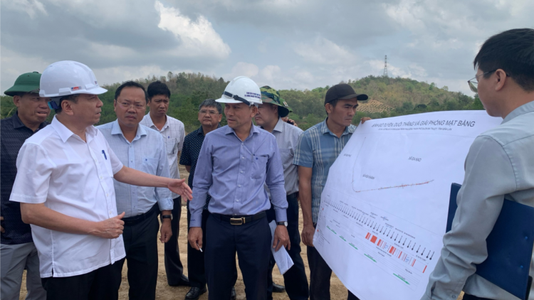 Dự án đường Hồ Chí Minh tuyến tránh Đông TP Buôn Ma Thuột: Việc chờ cán bộ (27/3/2024)