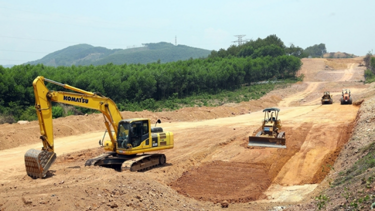 Khẩn trương tháo gỡ khó khăn, vướng mắc về đơn giá và cung ứng vật liệu xây dựng công trình giao thông trọng điểm quốc gia (9/3/2024)