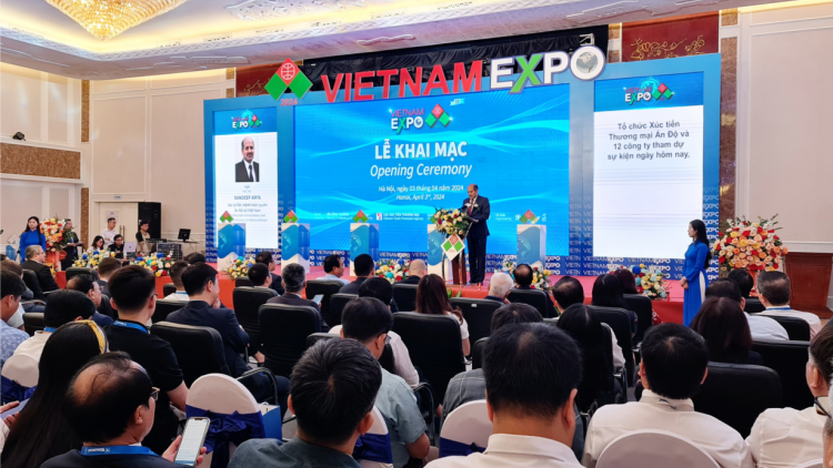 Gần 500 doanh nghiệp tham gia Hội chợ Thương mại Quốc tế Việt Nam lần thứ 33 (3/4/2024)