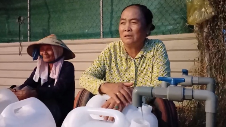 Tiền Giang:  “Tiếp nước sinh hoạt” cho người dân vùng cù lao, ven biển (01/4/2024)