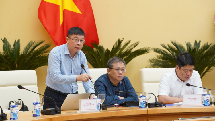 Đường dây 500kV mạch 3 Quảng Trạch - Phố Nối cấp điện miền Bắc: Vẫn còn ít nhất "4 cái vướng" cần được tháo gỡ ngay (09/04/2024)