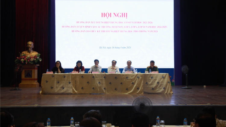 Hà Nội tuyển sinh lớp 10: Các trường tư thục phải tạo điều kiện cho học sinh rút hồ sơ (16/4/2024)