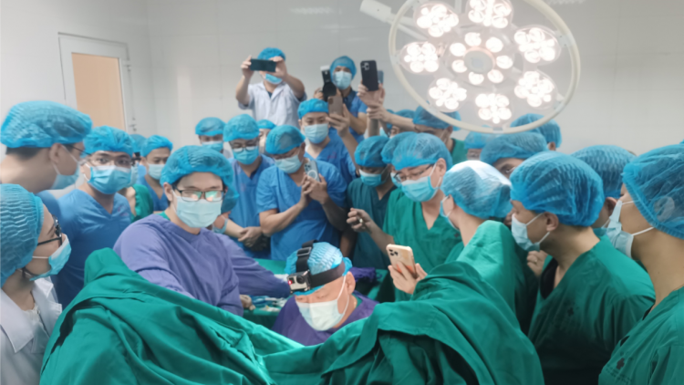 Hơn 40% người Việt mắc bệnh trĩ, có nguyên nhân dùng điện thoại nhiều (23/04/2024)