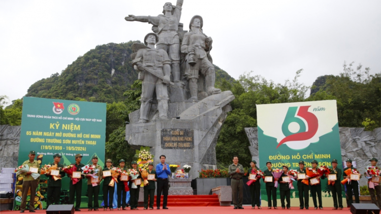 Kỷ niệm 65 năm mở đường Trường Sơn huyền thoại (17/05/2024)
