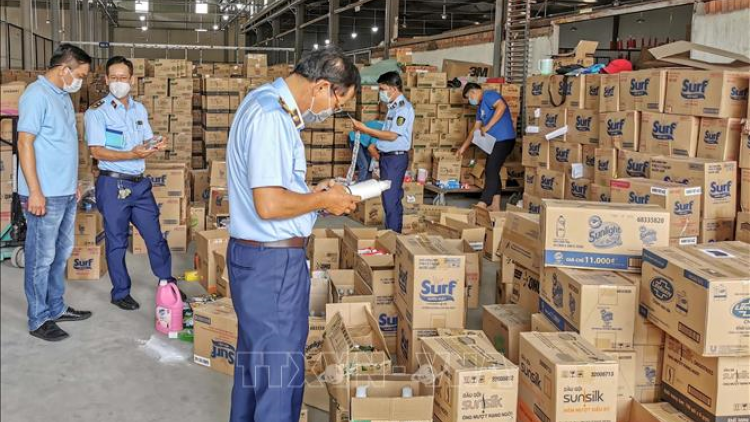 Tăng cường chống buôn lậu, gian lận thương mại và hàng giả trong thương mại điện tử (03/5/2024)