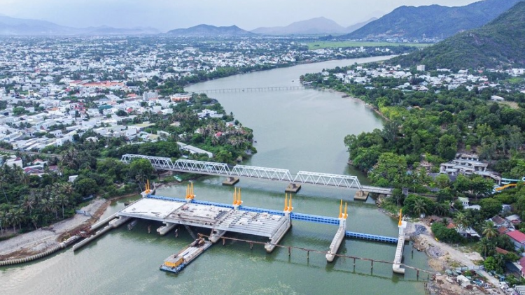 Nhiều đơn vị ở Khánh Hòa vẫn chưa giải ngân được vốn đầu tư công 2024 (16/5/2024)