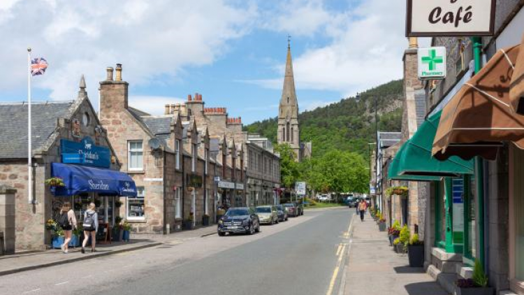 Tới thăm làng Ballater - một trong những ngôi làng đẹp nhất ở Scotland (25/05/2024)