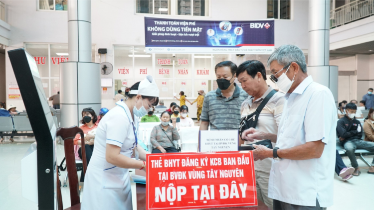 Chuyển đổi số ngành y tế - lợi ích kép cho bệnh nhân và bệnh viện ở Đắk Lắk (18/6/2024)