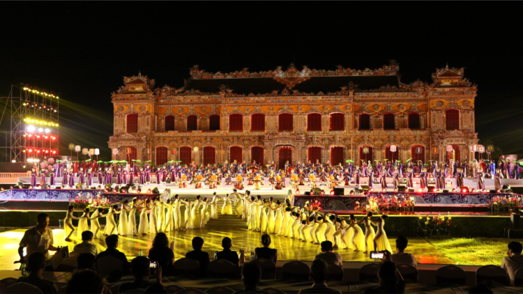 Nhiều chương trình ưu đãi đón khách dịp Festival Nghệ thuật quốc tế Huế (06/06/2024)