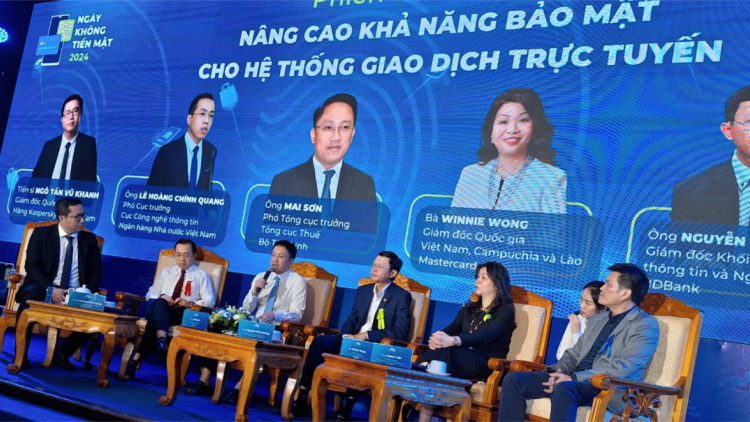 Thanh toán không dùng tiền mặt tăng, tội phạm cũng tăng theo (14/6/2024)