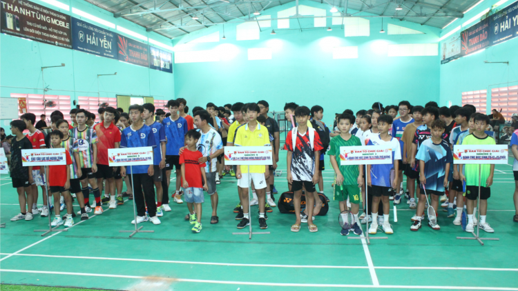 Vĩnh Long: nhiều sân chơi bổ ích cho học sinh trong dịp hè (29/6/2024)