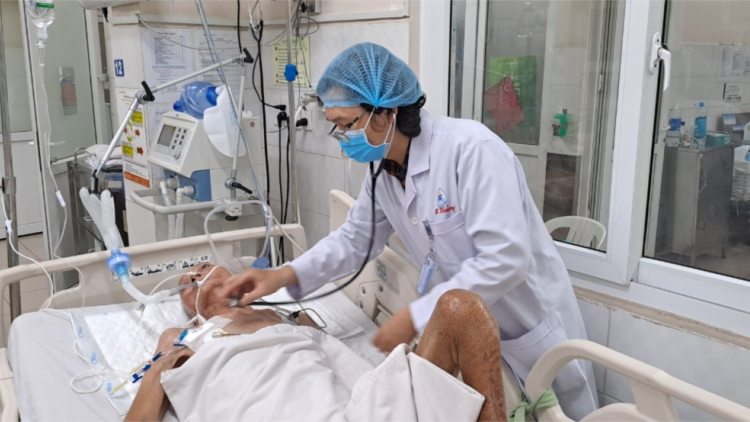 Cảnh báo người già sặc thức ăn ngưng tim ngưng thở (27/6/2024)