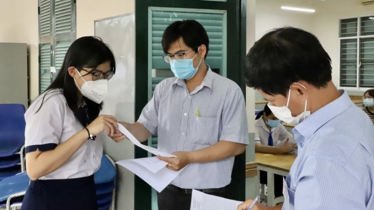 Hơn 1 triệu thí sinh bước vào kỳ thi tốt nghiệp THPT 2024 (26/6/2024)