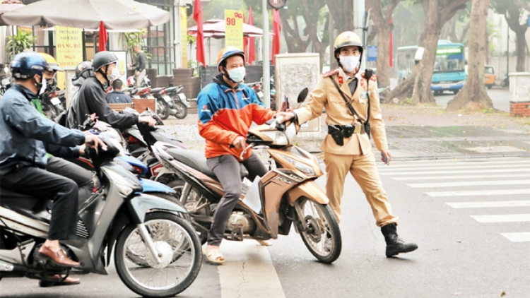 Nhiều ý kiến khác nhau về việc trích lại tiền xử phạt vi phạm giao thông (8/6/2024)