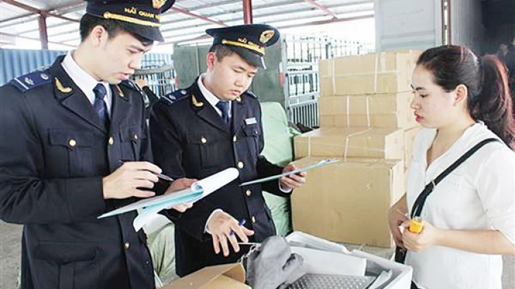 Ngành Hải quan tập trung các giải quản lý, kiểm soát rủi ro trong hoạt động xuất nhập khẩu, chống thất thu ngân sách (21/7/2024)