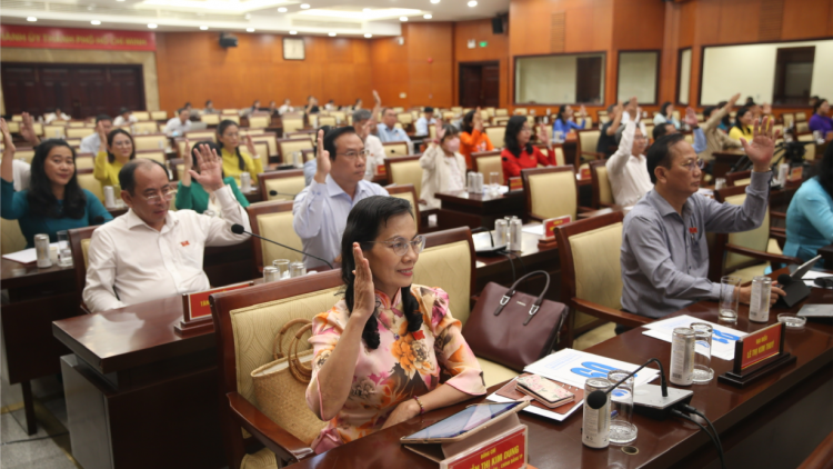 Vì sao TP.HCM không sắp xếp 58 đơn vị hành chính? (16/7/2024)