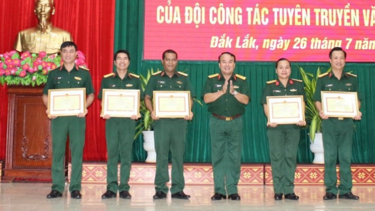 Những “bông hoa tươi thắm” trong phong trào thi đua quyết thắng ở Đắk Lắk (22/7/2024)