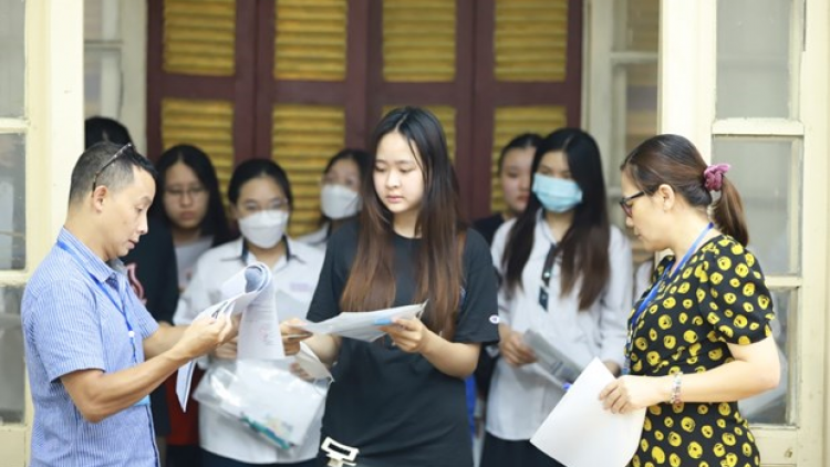 THỜI SỰ 18H CHIỀU 16/7/2024: 8 giờ sáng mai 17/7, Bộ Giáo dục và Đào tạo sẽ công bố kết quả thi tốt nghiệp trung học phổ thông năm nay