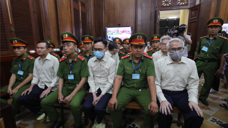 THỜI SỰ 12H TRƯA 18/7/2024: Tòa án nhân dân thành phố HCM mở phiên tòa xét xử 254 bị cáo, liên quan đến sai phạm xảy ra tại Cục Đăng kiểm Việt Nam