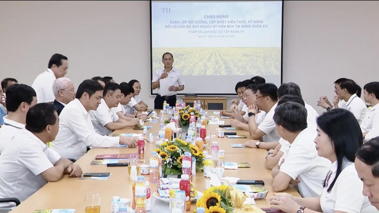 Đại biểu Học viện Chính trị quốc gia Hồ Chí Minh thăm làm việc tại các dự án của Tập đoàn TH (16/08//2024)