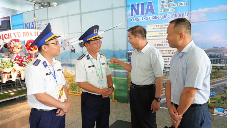Cảnh sát biển Trung Quốc đến Việt Nam tham dự Chương trình giao lưu công tác đảng công tác chính trị lần thứ 1-2024 (26/08/2024)