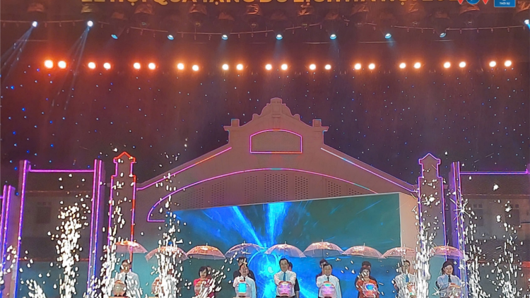 Lễ hội Quà tặng du lịch Hà Nội năm 2024: Tôn vinh giá trị văn hóa ẩm thực Thăng Long – Hà Nội (24/8/2024)