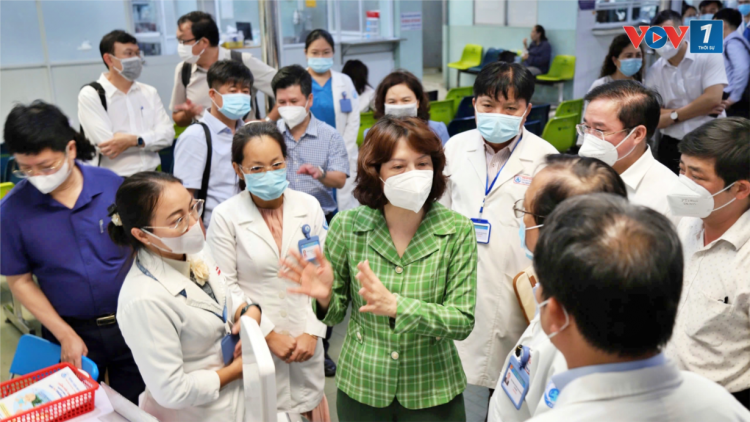 Số ca sởi nhập viện tăng thẳng đứng, bệnh viện lo thiếu thuốc (29/8/2024)