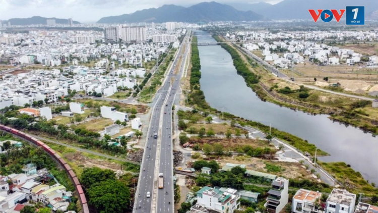 Khánh Hòa: Khắc phục tình trạng mất an toàn giao thông trên tuyến đường do Tập đoàn Phúc Sơn thực hiện (24/8/2024)