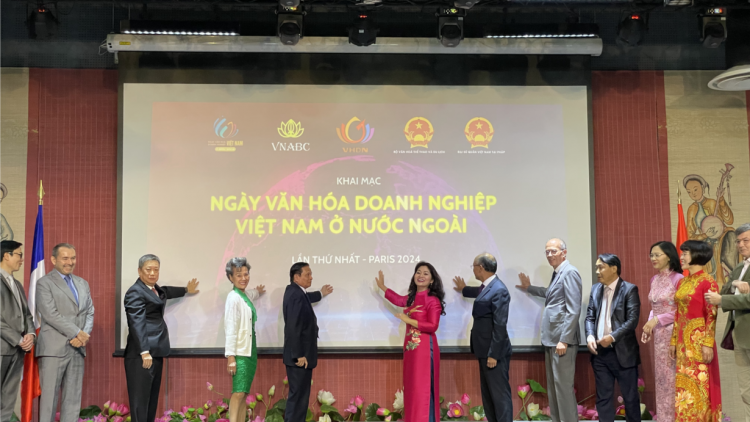 Khai mạc Ngày văn hoá doanh nghiệp Việt Nam ở nước ngoài lần thứ nhất tại Pháp (14/09/2024)