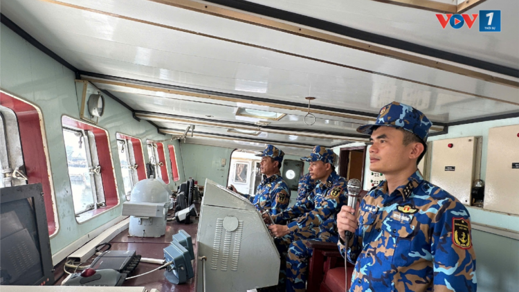 Tàu 628 sẵn sàng ra khơi trong mưa bão (20/9/2024)