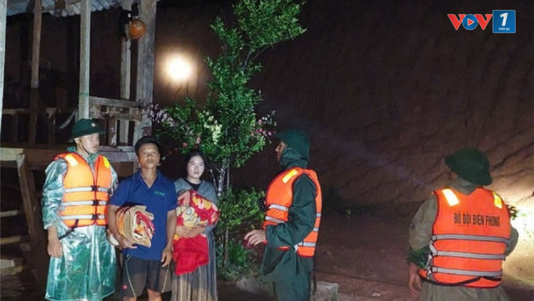 Quảng Bình: Mưa lớn, gió mạnh, ngầm tràn bị chia cắt, kêu gọi người dân đi rừng trở về nhà (19/9/2024)