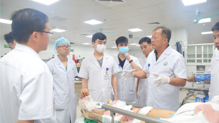 Hội chẩn cấp cứu từ xa nạn nhân bị vùi lấp do bão lũ, sạt lở đất! (11/9/2024)